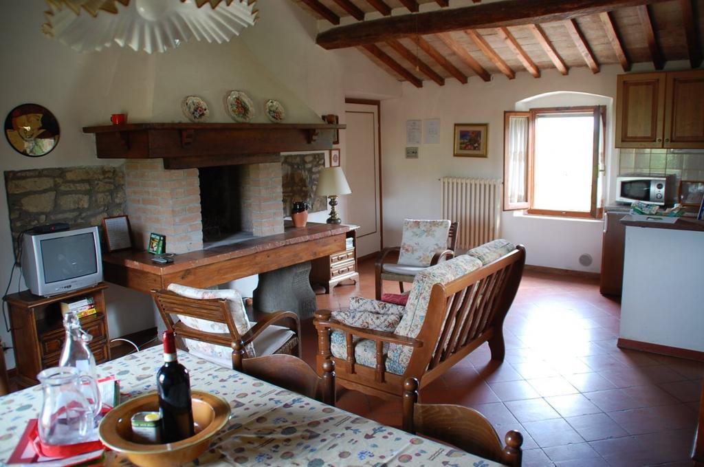 Vila Due Piani Barberino di Val dʼElsa Pokoj fotografie